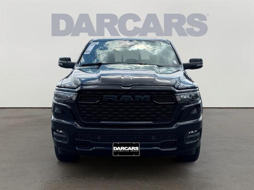Diamond Black Crystal Pearlcoat 2026 RAM 1500 Big Horn/Lone Star