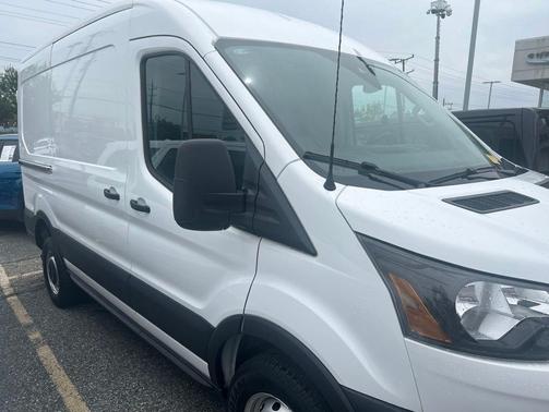 Oxford White 2023 Ford Transit-250 Base