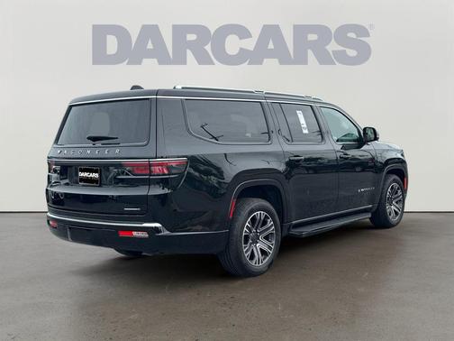 Diamond Black Crystal Pearlcoat 2024 Jeep Wagoneer L Series II 4x4