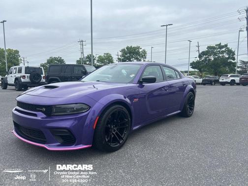 Plum Crazy Pearlcoat 2023 Dodge Charger R/T Scat Pack