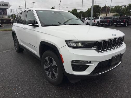 2023 Jeep Grand Cherokee 4xe Base