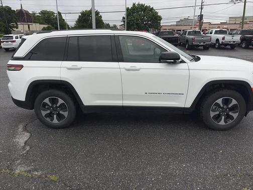2023 Jeep Grand Cherokee 4xe Base