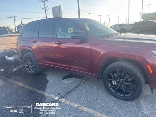 2023 Jeep Grand Cherokee 4xe 30th Anniversary