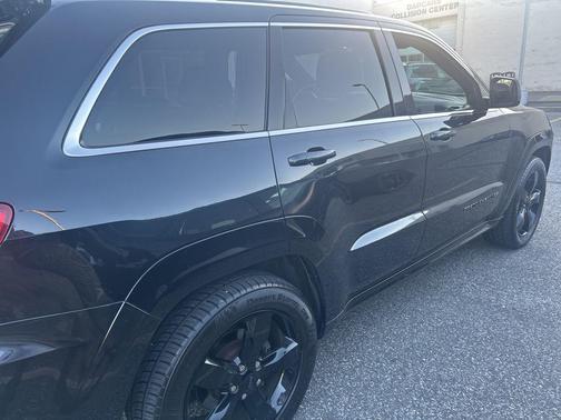 Brilliant Black Crystal Pearlcoat 2016 Jeep Grand Cherokee High Altitude