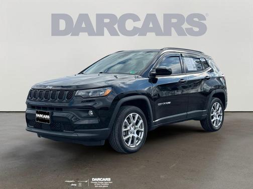 2023 Jeep Compass Latitude Lux