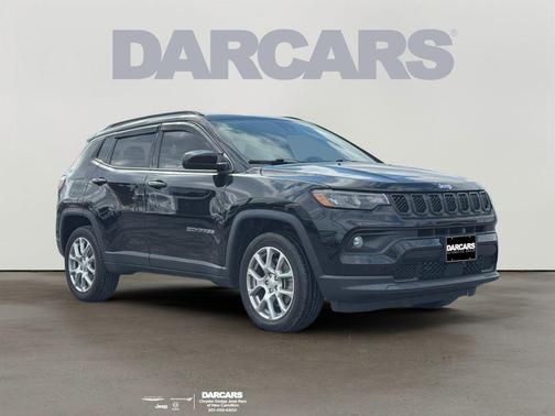 2023 Jeep Compass Latitude Lux