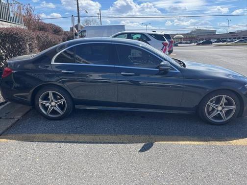 2017 Mercedes-Benz E-Class 4MATIC