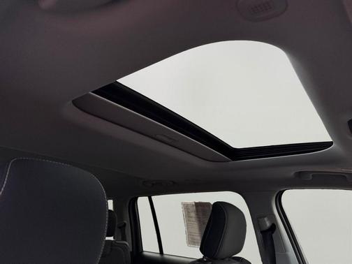 Baltic Gray Metallic Clearcoat 2021 Jeep Grand Cherokee L Laredo