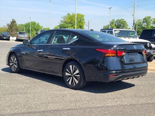 2021 Nissan Altima 2.5 SV