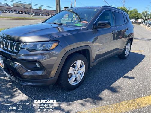 Granite Crystal Metallic Clearcoat 2022 Jeep Compass Latitude