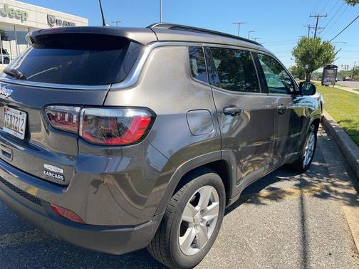 Granite Crystal Metallic Clearcoat 2022 Jeep Compass Latitude
