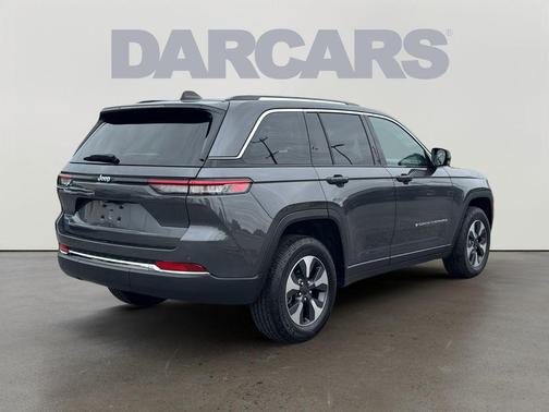 Baltic Gray Metallic Clearcoat 2022 Jeep Grand Cherokee 4xe Base