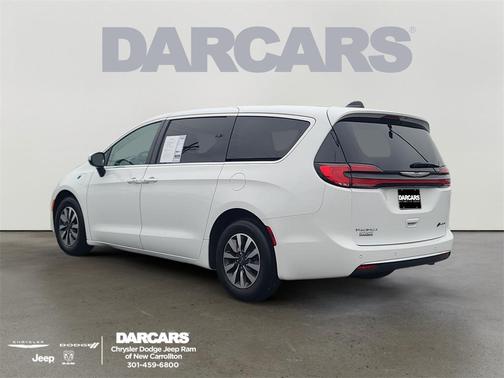 2023 Chrysler Pacifica Hybrid Touring L