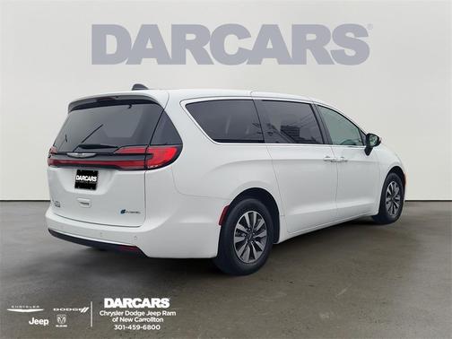 2023 Chrysler Pacifica Hybrid Touring L