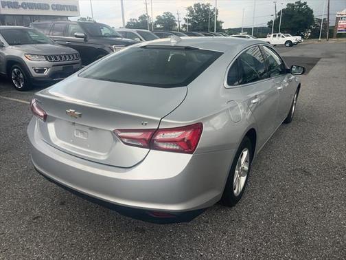 2022 Chevrolet Malibu FWD LT