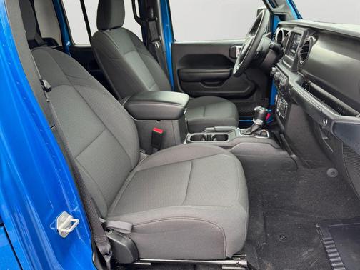 2023 Jeep Gladiator Sport S