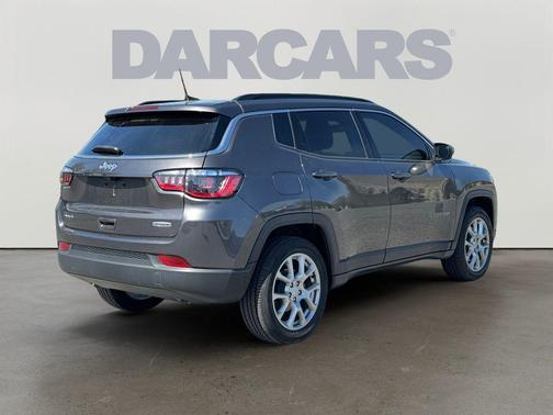 2023 Jeep Compass Latitude Lux