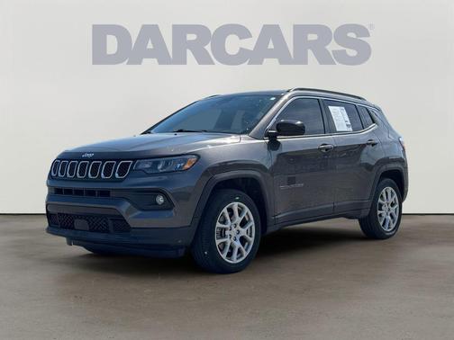 2023 Jeep Compass Latitude Lux