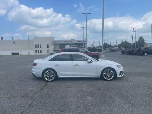 2022 Audi A4 45 S line Premium Plus