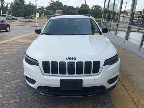 2023 Jeep Cherokee Altitude