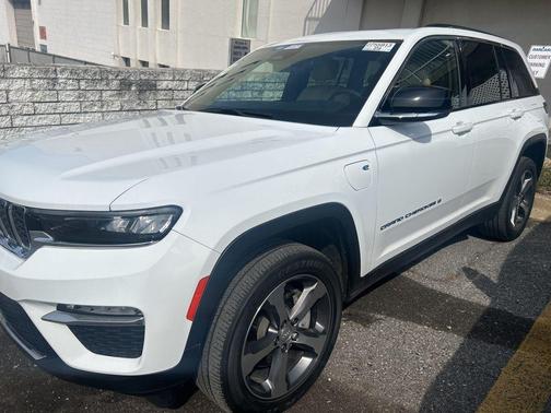 2022 Jeep Grand Cherokee 4xe Base