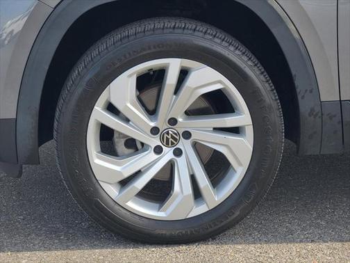 2021 Volkswagen Atlas 3.6L SE w/Technology