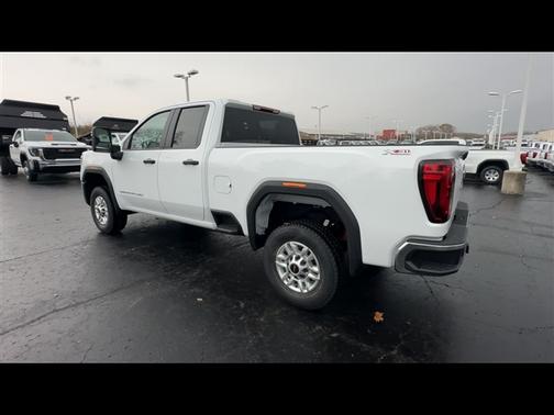 Summit White 2026 GMC Sierra 2500 Pro