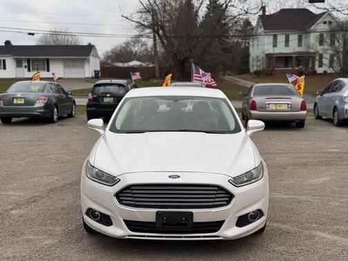2014 Ford Fusion Hybrid SE