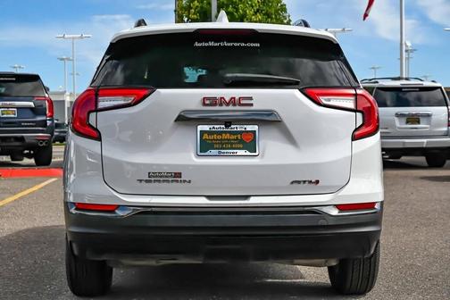 2023 GMC Terrain AT4