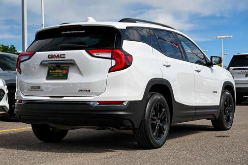 2023 GMC Terrain AT4