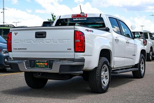 Summit White 2022 Chevrolet Colorado WT