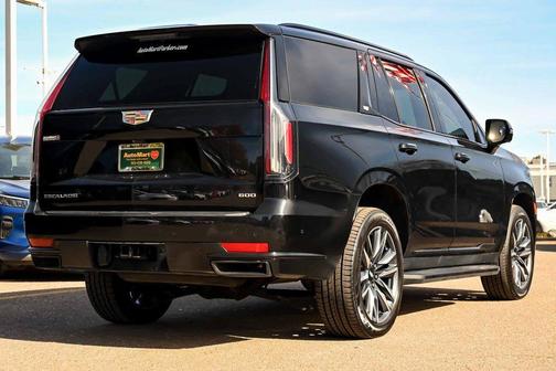 2023 Cadillac Escalade Sport