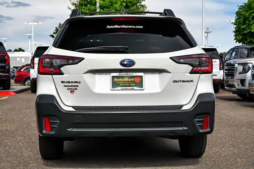 Crystal White Pearl 2022 Subaru Outback Premium