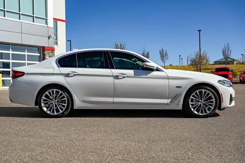 2022 BMW 530e 530e xDrive