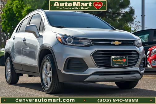 Silver Ice Metallic 2019 Chevrolet Trax LT