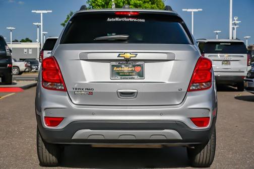 Silver Ice Metallic 2019 Chevrolet Trax LT