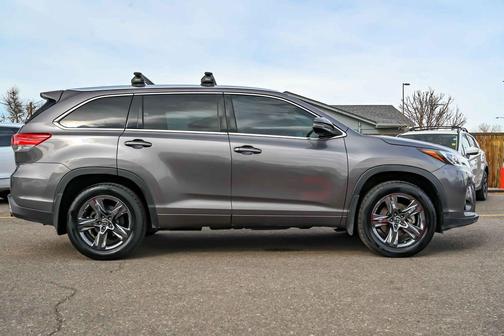 2019 Toyota Highlander 