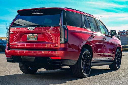 2024 Cadillac Escalade Sport Platinum