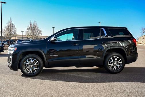 2022 GMC Acadia SLE