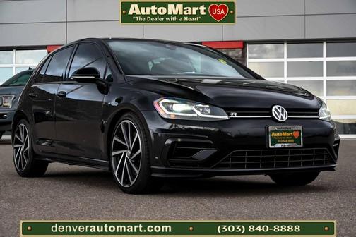 2018 Volkswagen Golf R 2.0T w/DCC & Navigation
