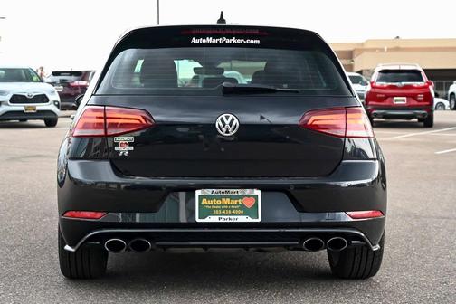 2018 Volkswagen Golf R 2.0T w/DCC & Navigation