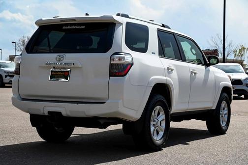 2022 Toyota 4Runner SR5