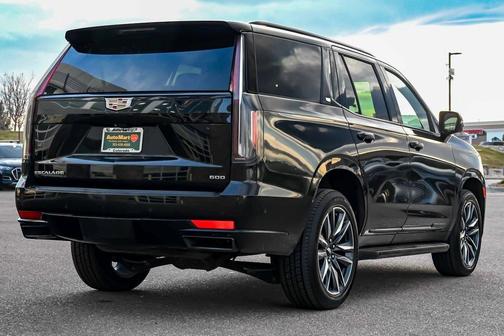 2023 Cadillac Escalade Sport