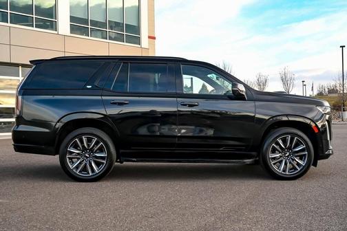 2023 Cadillac Escalade Sport