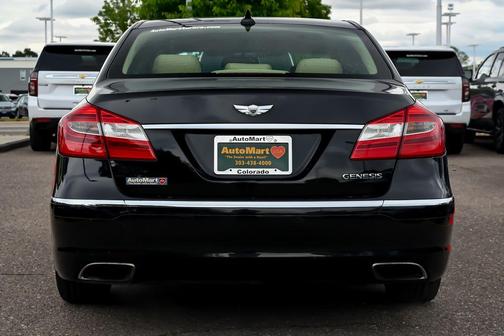 Black Noir Pearl 2013 Hyundai Genesis 3.8