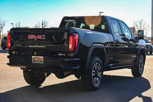 2022 GMC Sierra 2500 AT4