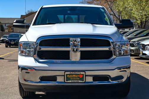 Bright White Clearcoat 2023 RAM 1500 Classic SLT
