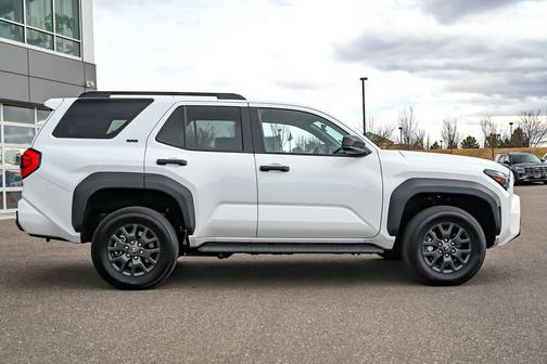 2025 Toyota 4Runner SR5