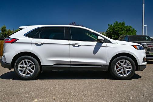 Oxford White 2024 Ford Edge SEL