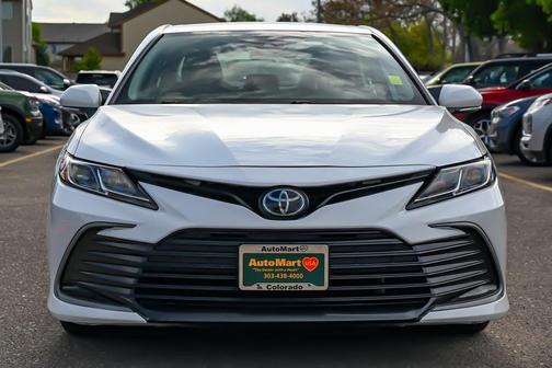 Ice 2024 Toyota Camry LE